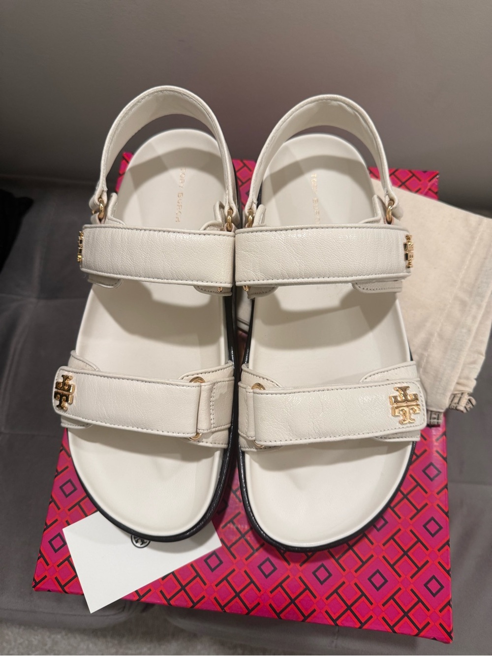 Tory Burch Kira Sport Sandals with Gold Logo - Picture 2 of 8